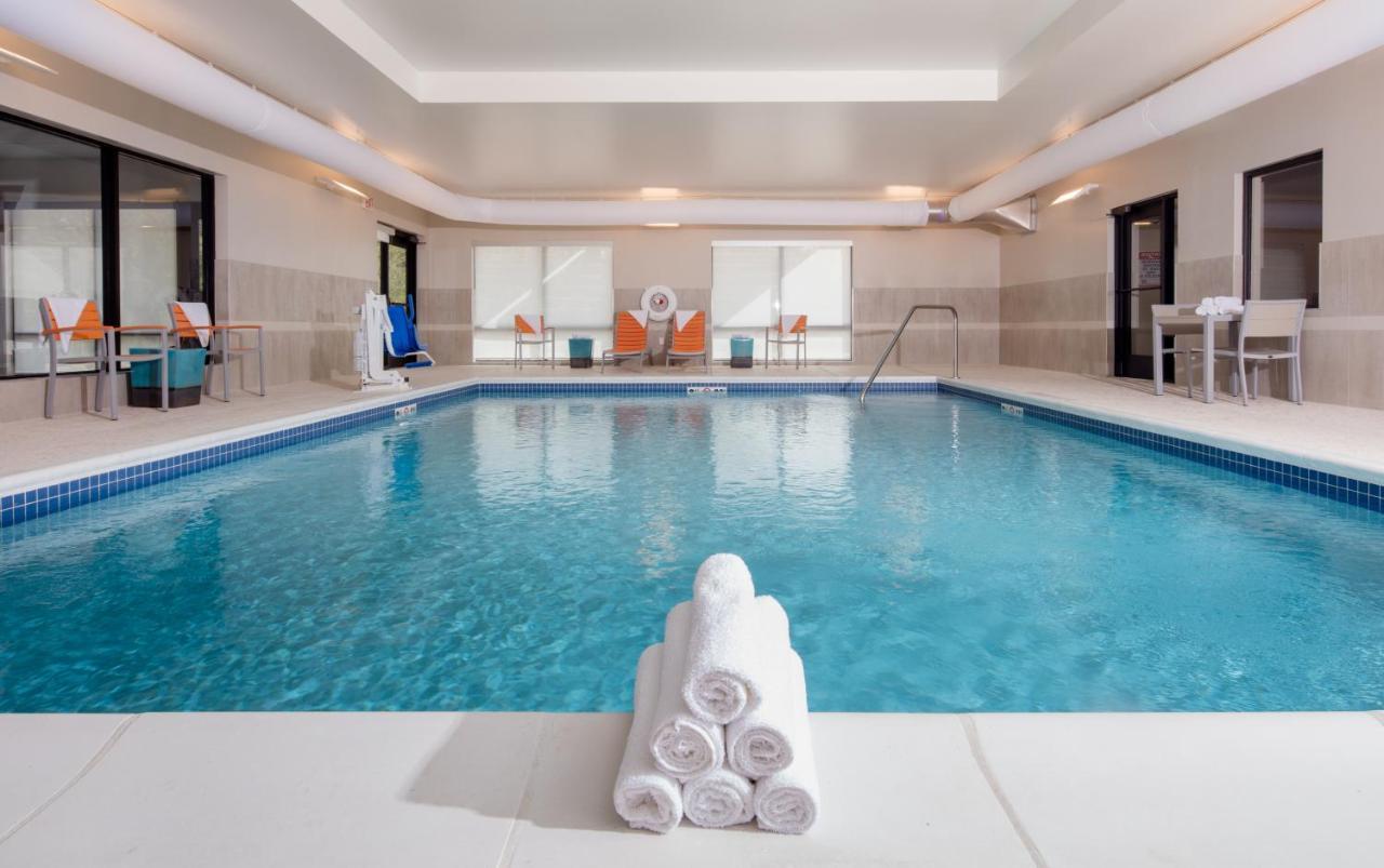 Holiday Inn Express East Peoria - Riverfront By Ihg מראה חיצוני תמונה